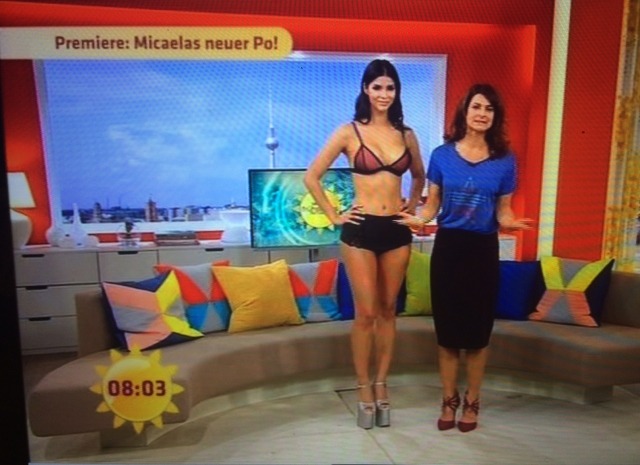 Micaela SchaFer explizite Fotos 31