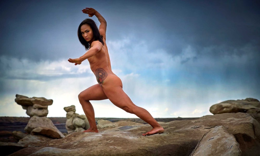 Entdecken Sie die Schönheit von Michelle Waterson - Bilder ihrer natürlichen Brüste und Höschen